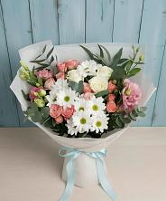 Букет цветов из:  Розы, Лизиантусы и Хризантемы в Верее