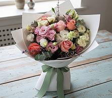 Букет цветов из:  Розы, Лизиантусы и Гвоздики #REPLACE_PRED# Верее