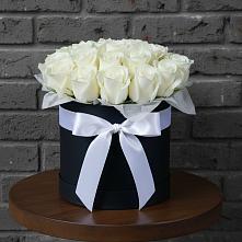 Цветочная композиция из Розы в шляпной коробке в Верее